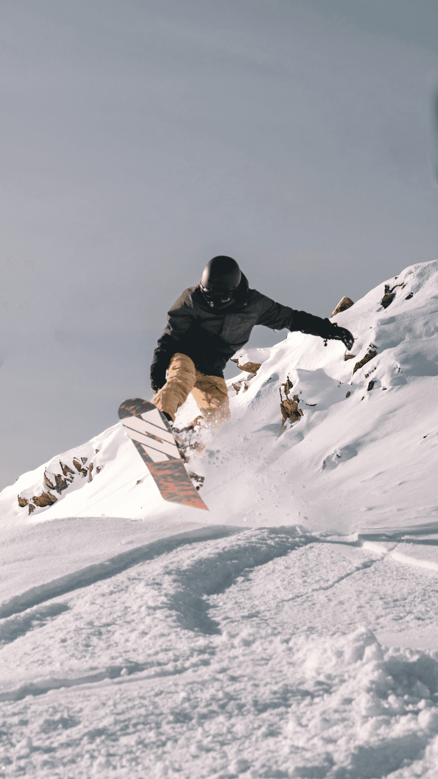 Snowboarder